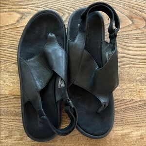 Teva Salani Waterproof leather sandals
